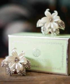 TRISH SCULLY Mother's Day Gift Guide FLEUR BLANCHE NAPKIN RING SET OF 2