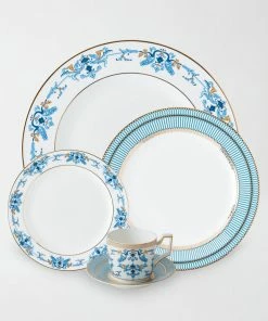TRISH SCULLY HOME CORINNE BONE CHINA DINNERWARE 5PC. SET