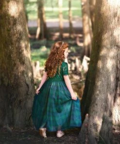 TRISH SCULLY HOME HARMONY GOWN BLACKWATCH TARTAN Spring/Summer 2022 9 TRISH SCULLY HOME HARMONY GOWN BLACKWATCH TARTAN Spring/Summer 2022