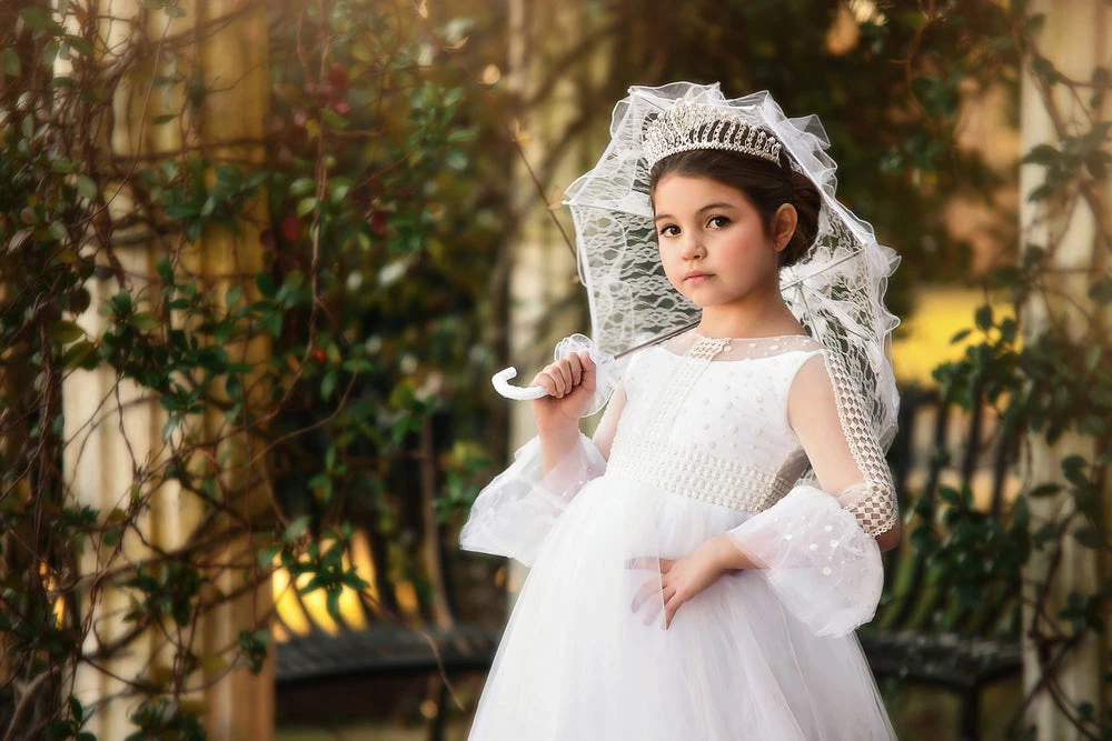 TRISH SCULLY HOME PIPER LACE PARASOL WHITE Accessories 4 TRISH SCULLY HOME PIPER LACE PARASOL WHITE Accessories