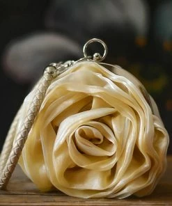 TRISH SCULLY LA ROSA DE ORO SOFT CLUTCH