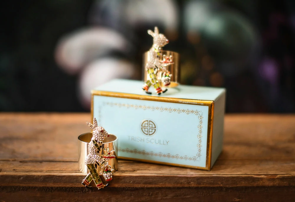 TRISH SCULLY HOME MARTINI RABBIT NAPKIN RING SET OF 2 4 TRISH SCULLY HOME MARTINI RABBIT NAPKIN RING SET OF 2
