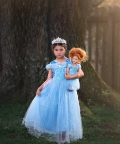 TRISH SCULLY QUEEN OF THE KINGDOM DOLL DRESS Doll Dress-Up