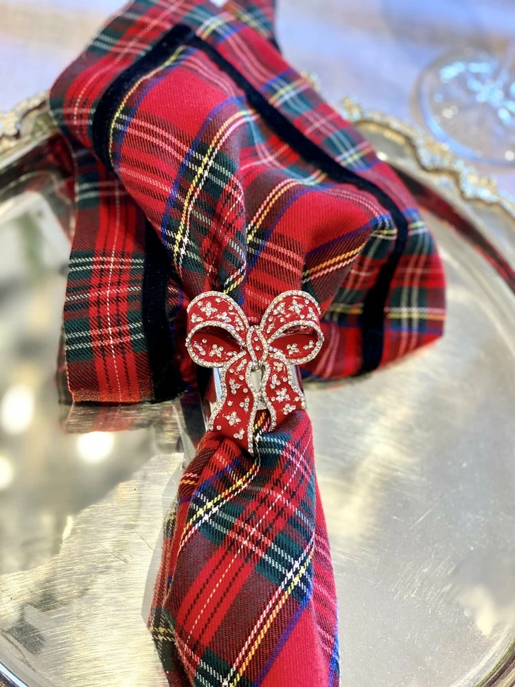 TRISH SCULLY HOME CRIMSON BOW SET OF 2 5 TRISH SCULLY HOME CRIMSON BOW SET OF 2