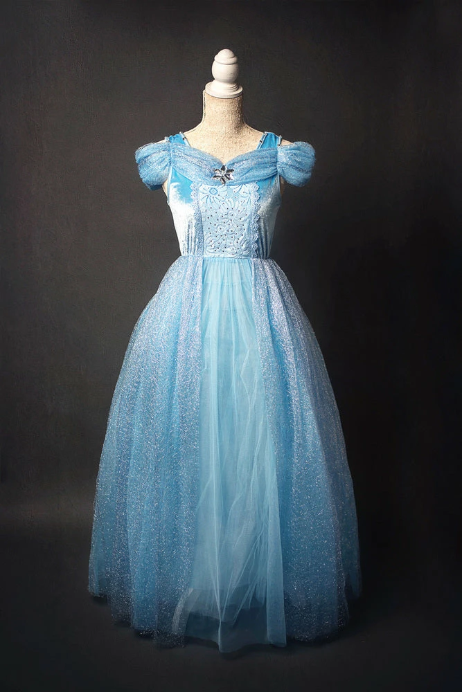 TRISH SCULLY QUEEN OF THE KINGDOM GOWN FOR WOMEN 3 TRISH SCULLY QUEEN OF THE KINGDOM GOWN FOR WOMEN