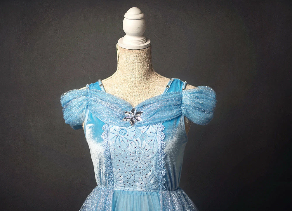 TRISH SCULLY QUEEN OF THE KINGDOM GOWN FOR WOMEN 4 TRISH SCULLY QUEEN OF THE KINGDOM GOWN FOR WOMEN