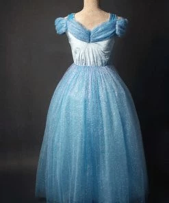 TRISH SCULLY QUEEN OF THE KINGDOM GOWN FOR WOMEN 11 TRISH SCULLY QUEEN OF THE KINGDOM GOWN FOR WOMEN