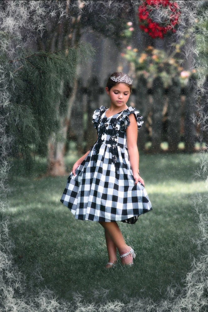 TRISH SCULLY BIANCA DRESS BLACK AND WHITE BUFFALO CHECK Spring/Summer 2022 3 TRISH SCULLY BIANCA DRESS BLACK AND WHITE BUFFALO CHECK Spring/Summer 2022