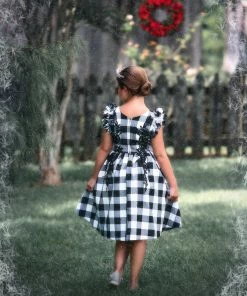 TRISH SCULLY BIANCA DRESS BLACK AND WHITE BUFFALO CHECK Spring/Summer 2022 9 TRISH SCULLY BIANCA DRESS BLACK AND WHITE BUFFALO CHECK Spring/Summer 2022