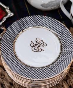 TRISH SCULLY HOME GLEN PLAID APPETIZER PLATES-4PC. SET