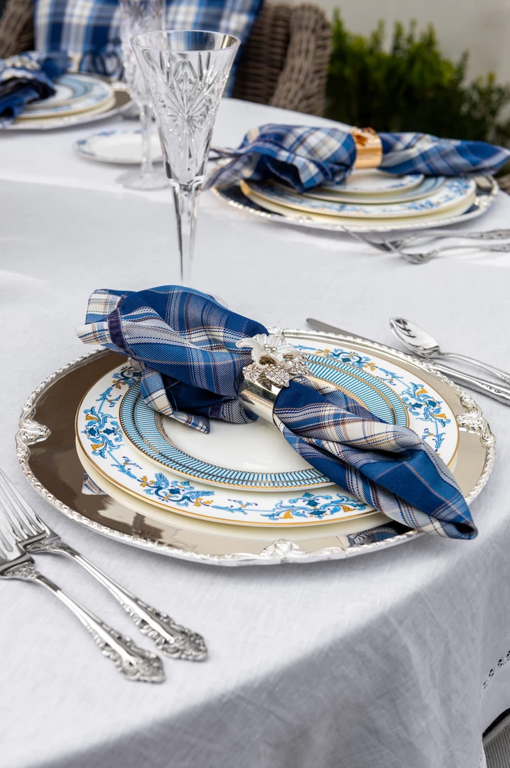 TRISH SCULLY Mother's Day Gift Guide FLEUR BLANCHE NAPKIN RING SET OF 2 6 TRISH SCULLY Mother's Day Gift Guide FLEUR BLANCHE NAPKIN RING SET OF 2